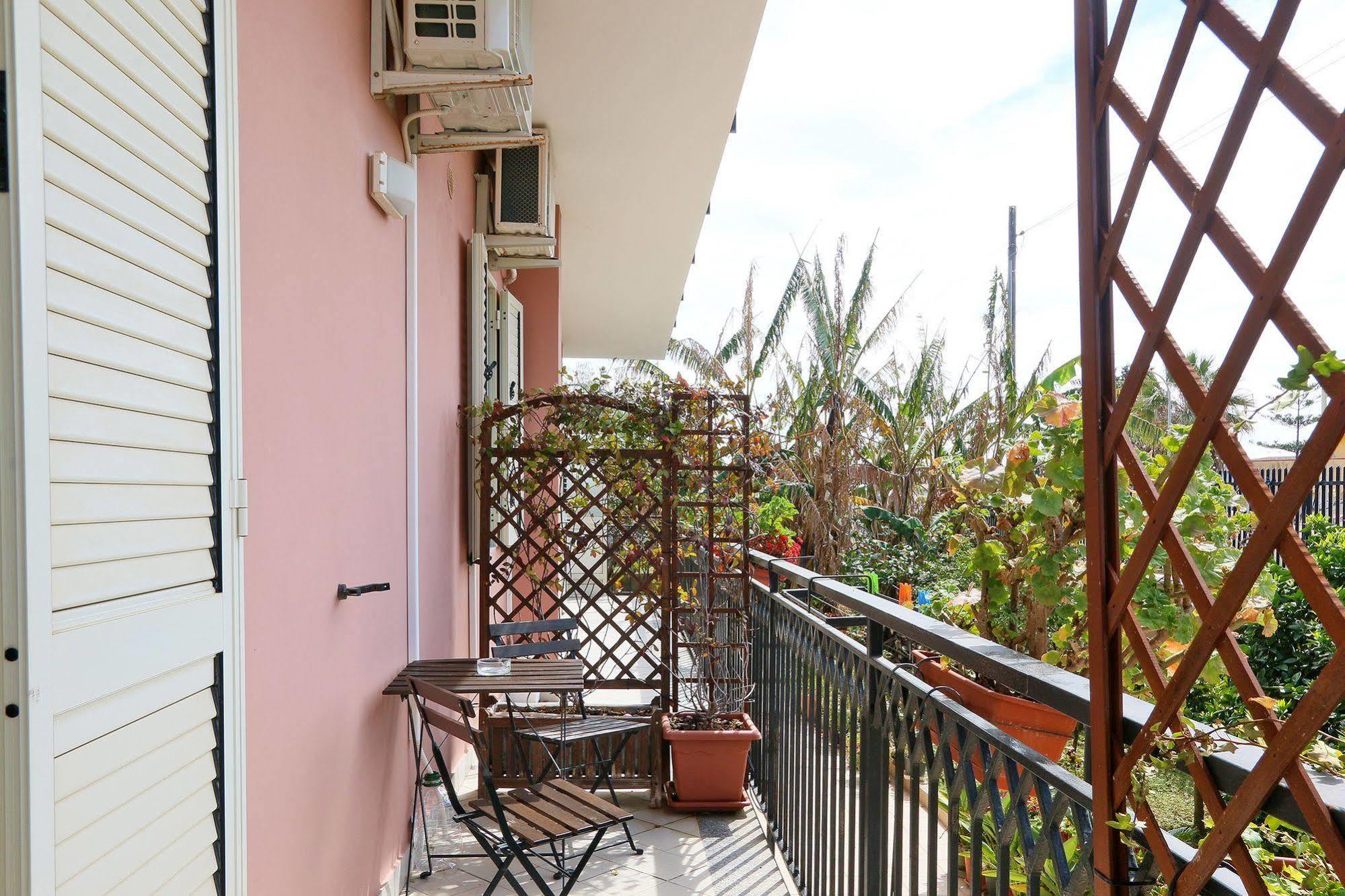 Bed and Breakfast Kosmos Syrakus Exterior foto